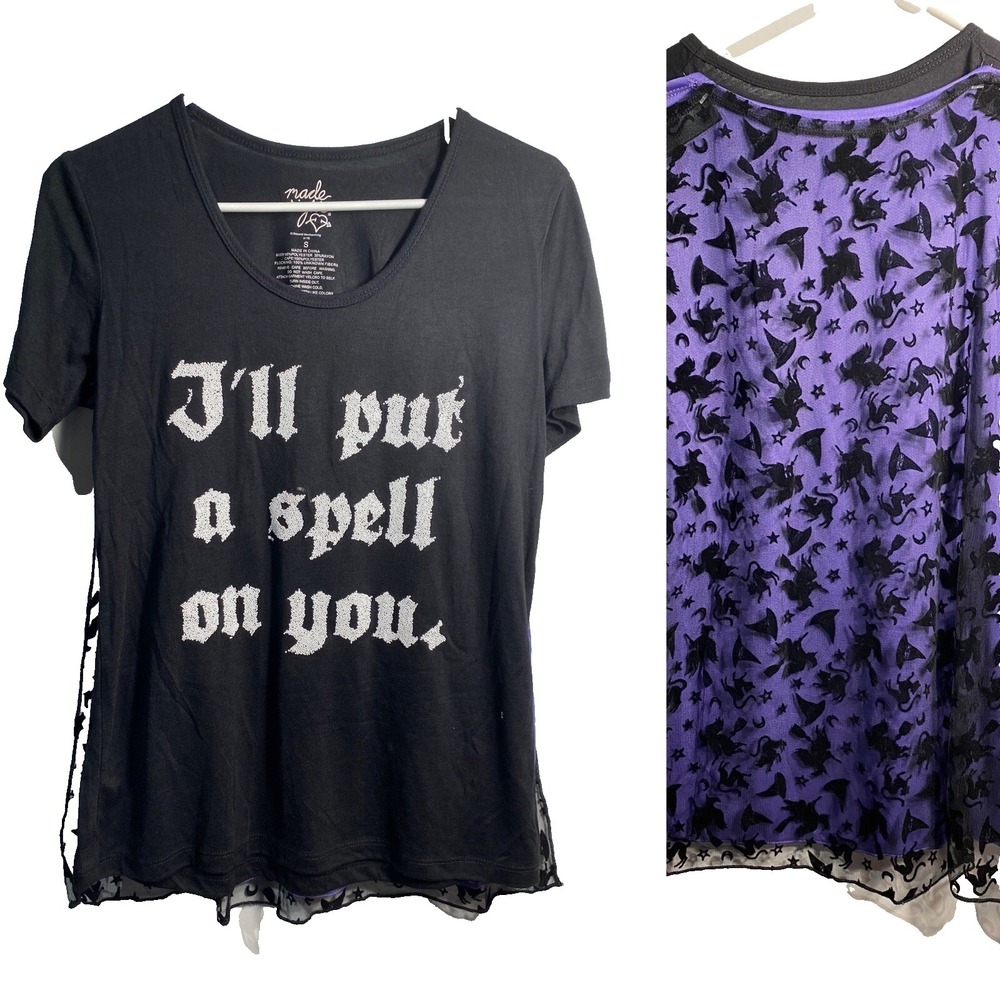 made right womens short sleeve shirt with 2 capes halloween size small‎ 3 5
